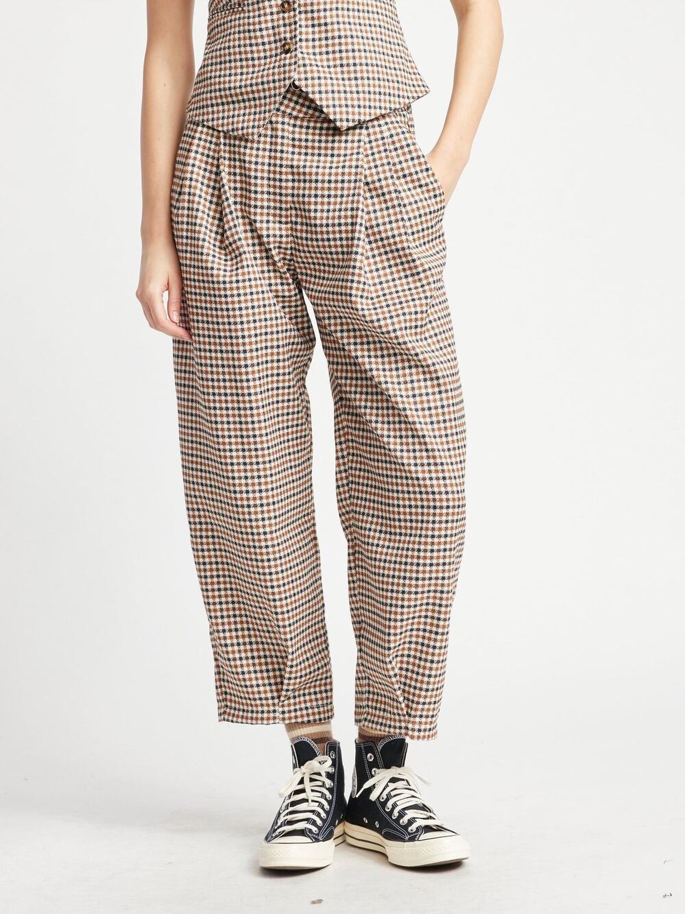230B NWT $145 Anthropologie XS Self Contrast Checkered Pants Barrel vibes